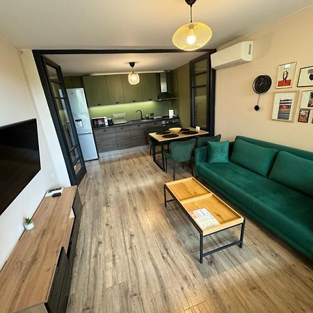 Lovely 1 Bedroom Apartment In The Heart Of Warna Exterior foto