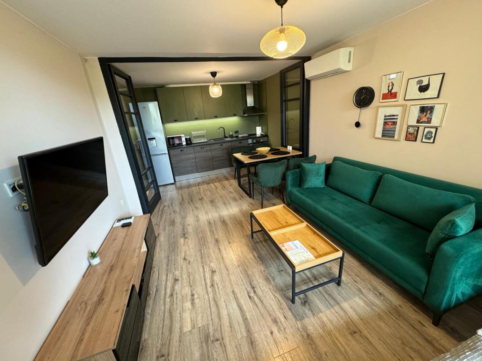 Lovely 1 Bedroom Apartment In The Heart Of Warna Exterior foto