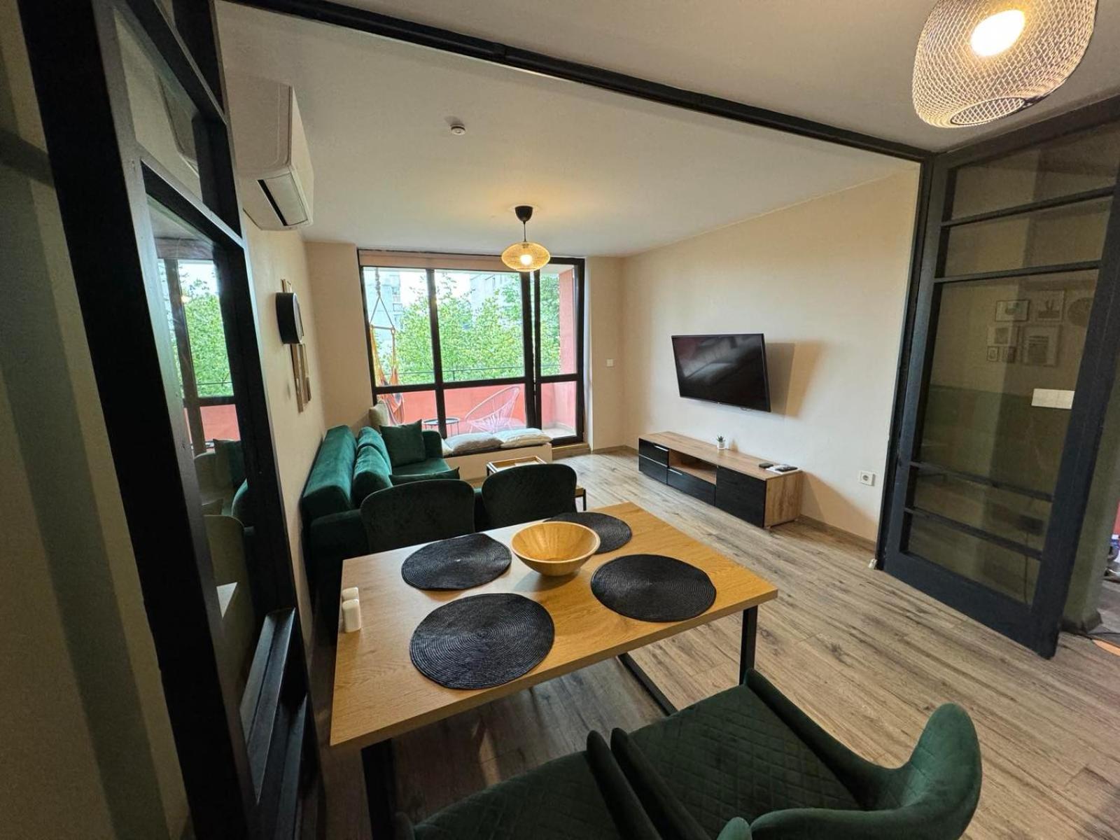 Lovely 1 Bedroom Apartment In The Heart Of Warna Exterior foto